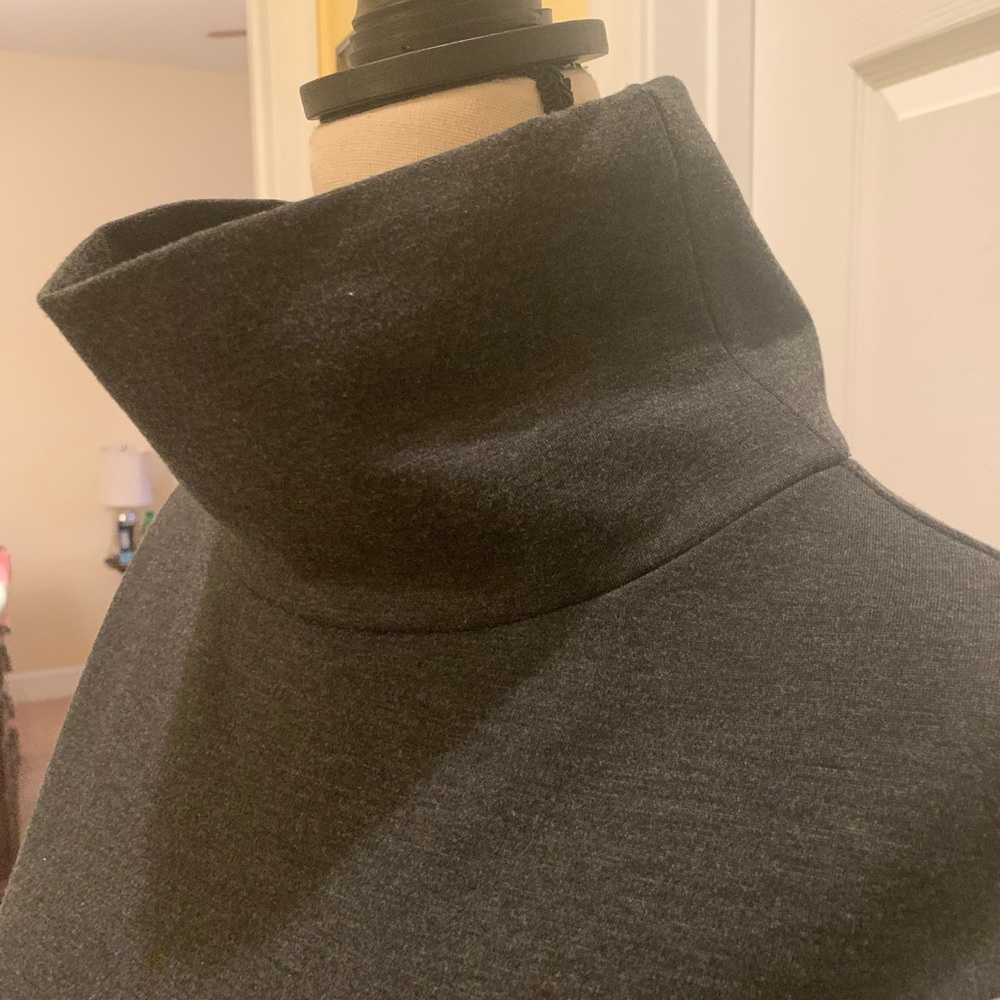 Express Tunic Dress - Picture 7 of 8